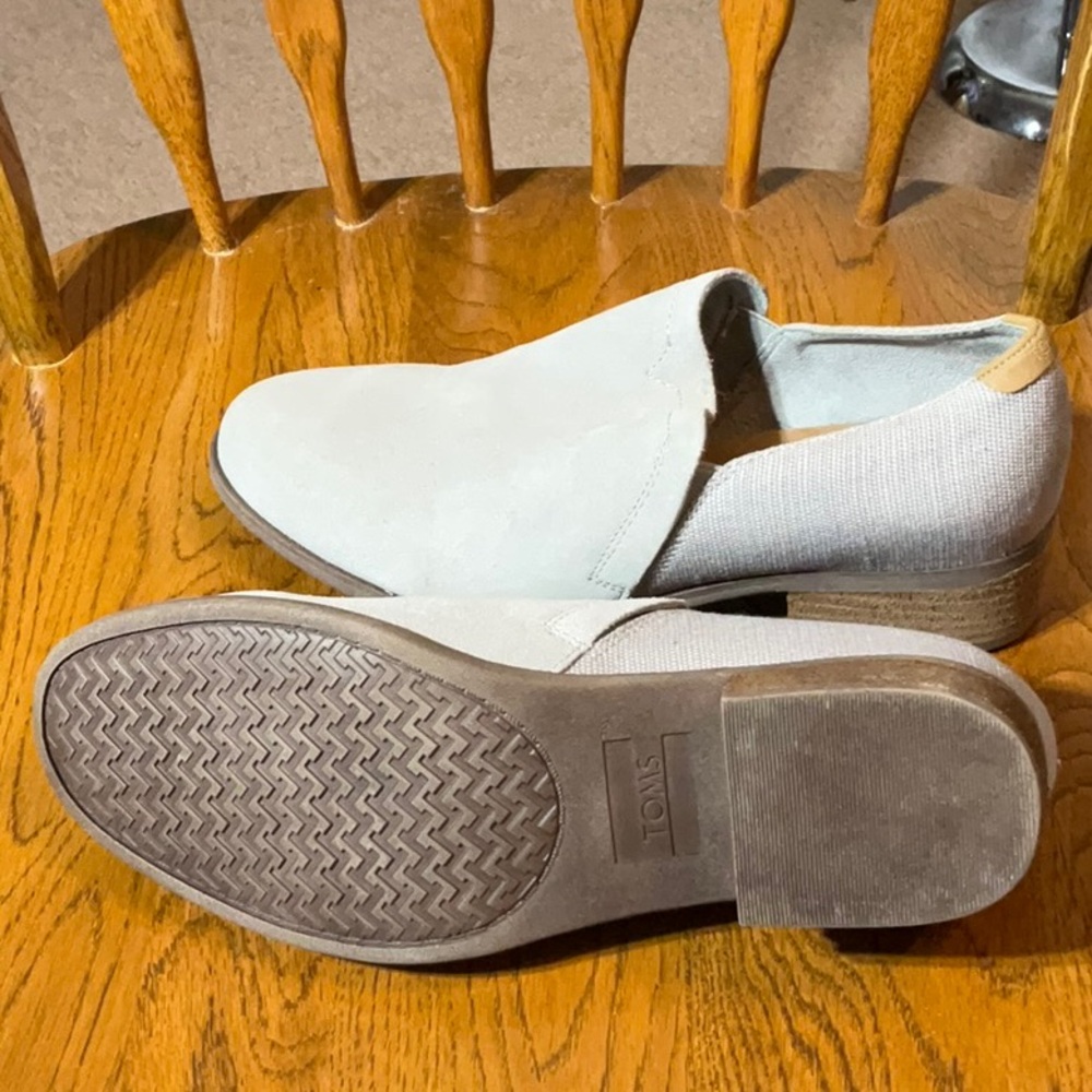TOMS SHOES - Picture 4 of 5